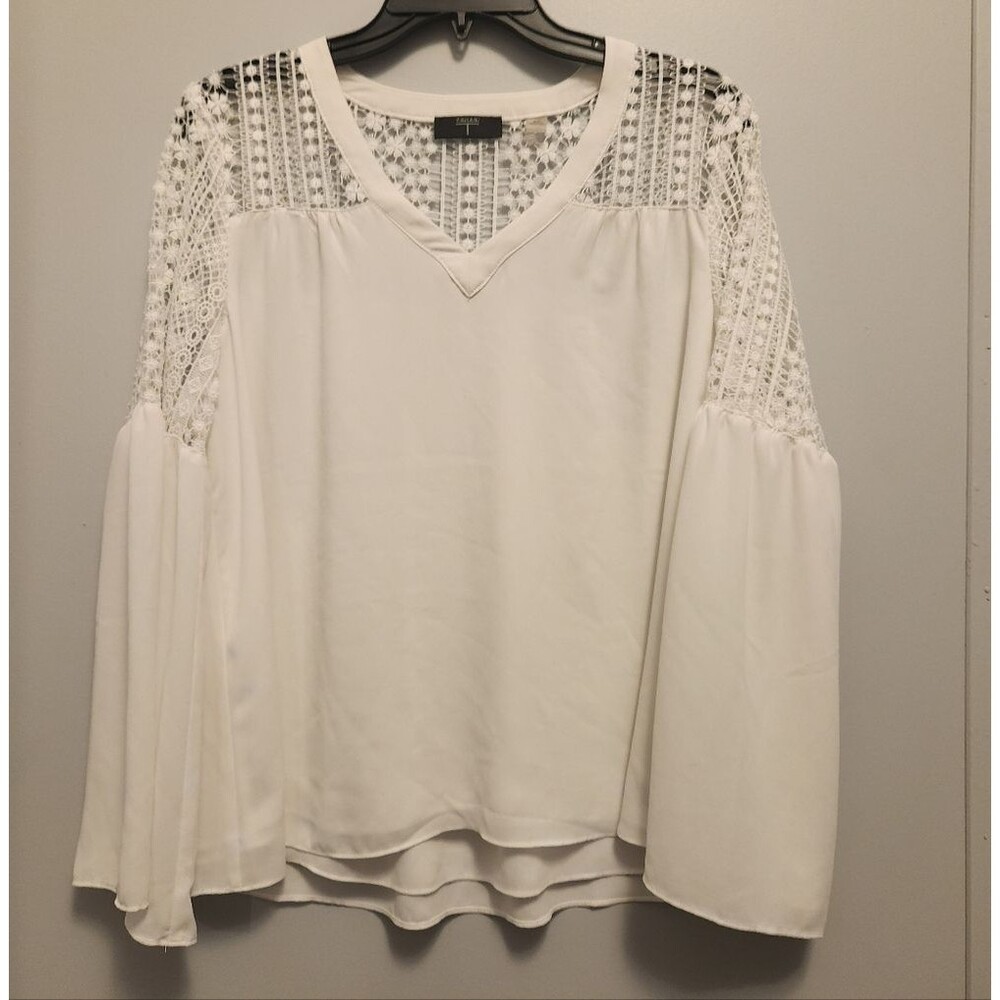 Tahari Womens V-Neck Crochet Bell Sleeve Top. Size Small